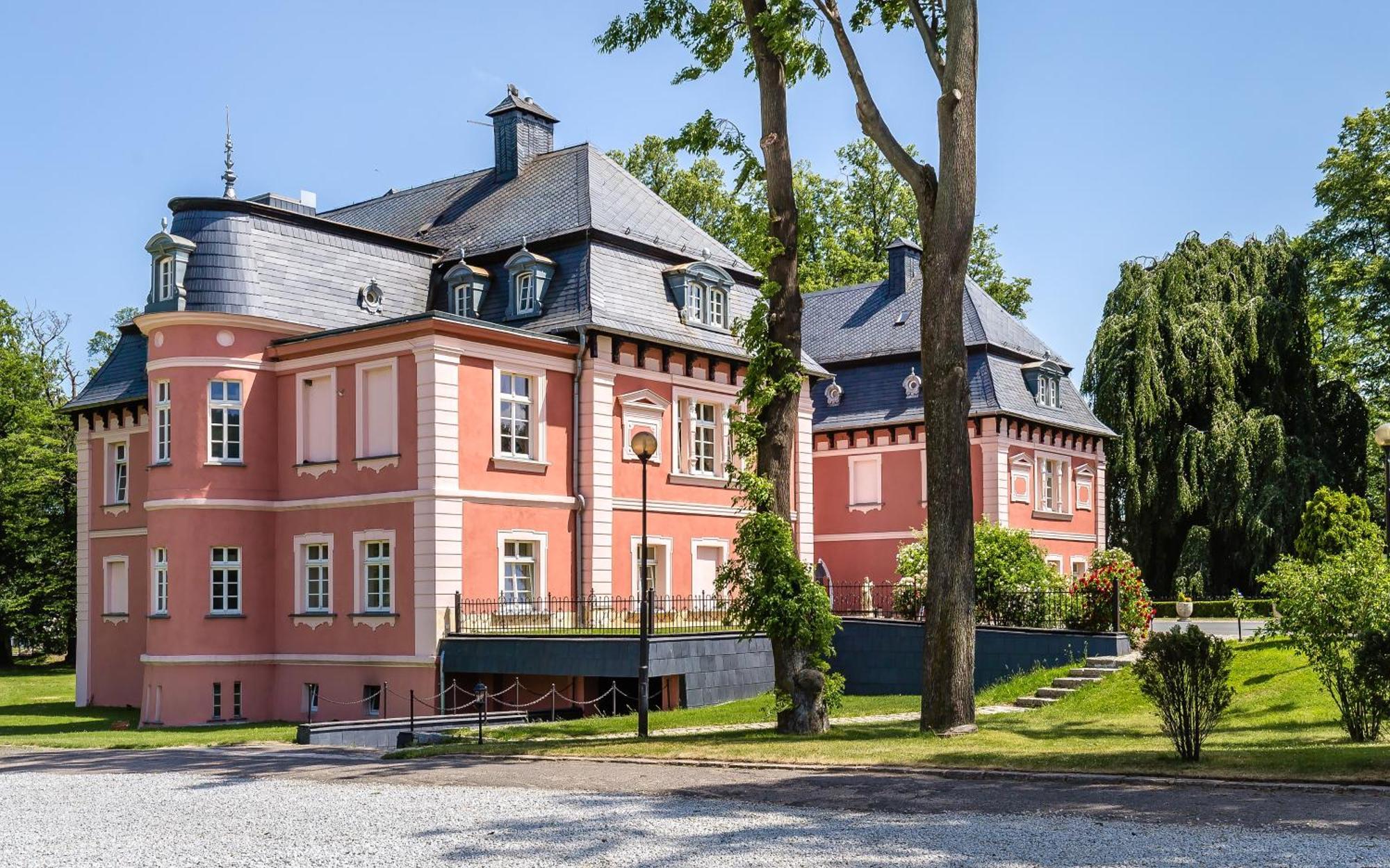 Palac Spiz Milkow Kolo Karpacza Exteriör bild